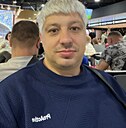 Знакомства: Александр, 40 лет, Железногорск