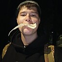 Знакомства: Иван, 19 лет, Черноголовка