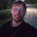 Знакомства: Кирилл, 24 года, Болотное