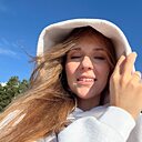 Знакомства: Ульяна, 35 лет, Санкт-Петербург