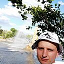 Знакомства: Денис, 33 года, Зверево