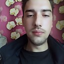 Знакомства: Артём, 21 год, Магистральный
