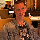 Знакомства: Артём, 32 года, Ставрово