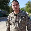 Знакомства: Алексей, 28 лет, Армянск