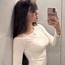 Знакомства: Лера, 19 лет, Москва