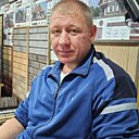 Знакомства: Денис, 39 лет, Калининск