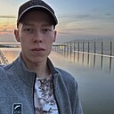 Знакомства: Владислав, 25 лет, Саяногорск