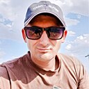 Знакомства: Юрий, 32 года, Ясный