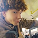 Знакомства: Ваня, 22 года, Златоуст