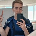 Знакомства: Арсений, 18 лет, Воложин