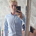 Знакомства: Данил, 22 года, Аксай