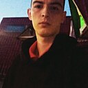 Знакомства: Роман, 28 лет, Магадан