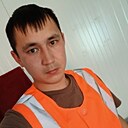 Знакомства: Denis, 23 года, Борзя