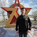 Знакомства: Виктор, 24 года, Амурск