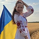 Знакомства: Кароліна, 26 лет, Киев