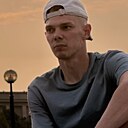 Знакомства: Василий, 28 лет, Лунинец