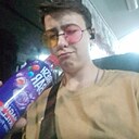 Знакомства: Захич, 18 лет, Майкоп