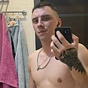 Знакомства: Дмитрий, 28 лет, Холмск