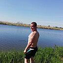 Знакомства: Леонид, 38 лет, Безенчук