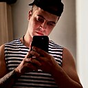 Знакомства: Кирилл, 29 лет, Караганда