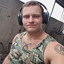 Знакомства: Тимофей, 29 лет, Керчь