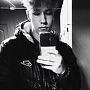 Знакомства: Лев, 18 лет, Хабаровск