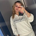 Знакомства: Юля, 30 лет, Москва