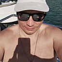 Знакомства: Артем, 24 года, Выселки