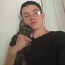 Знакомства: Максим, 18 лет, Серпухов