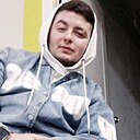 Знакомства: Андрей, 26 лет, Курган