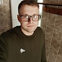Знакомства: Максим, 31 год, Великие Луки