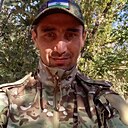 Знакомства: Денис, 34 года, Октябрьский (Башкортостан)