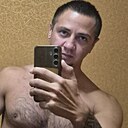 Знакомства: Валентин, 31 год, Уральск