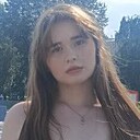 Знакомства: Юля, 19 лет, Екатеринбург