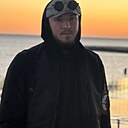 Знакомства: Александр, 24 года, Медвежьегорск