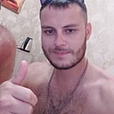 Знакомства: Артём, 31 год, Адлер