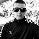 Знакомства: Виктор, 32 года, Якутск