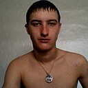 Знакомства: Толя, 28 лет, Алейск