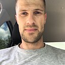 Знакомства: Максим, 37 лет, Павлово