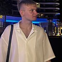 Знакомства: Виктор, 22 года, Кишинев