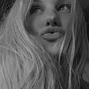 Знакомства: Ксю, 36 лет, Симферополь
