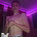 Знакомства: Артур, 18 лет, Омск