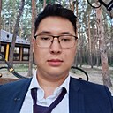 Знакомства: Akezhan, 28 лет, Астана