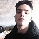 Знакомства: Илья, 19 лет, Екатеринбург