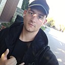 Знакомства: Артьом, 23 года, Киев